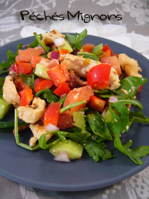 Entrée froide, Salade, Tomates, Concombre, Céleri, Roquette, Moutarde ancienne, Huile noix, Oignons, Poulet, Poitrine, Poivron, Facile, Rapide, Légère, 