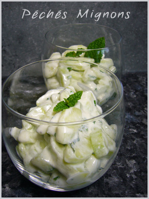 Salade de concombre aux herbes fraiches