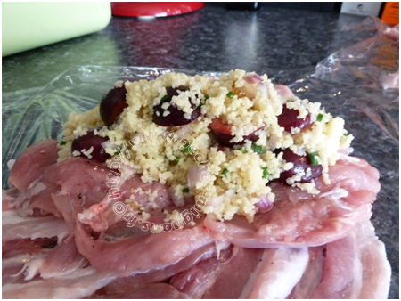 Cuisses de poulet farçies  au couscous et aux cerises